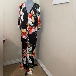 Floral Kimono style dress. Stretchy material.